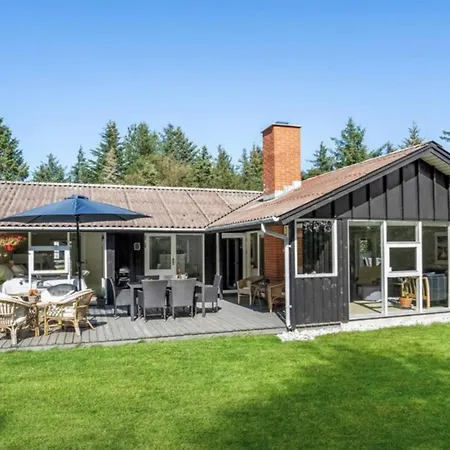 Quiana - 2km From The Sea By Interhome *